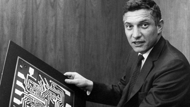 Нойс с интегральной схемой, 1959